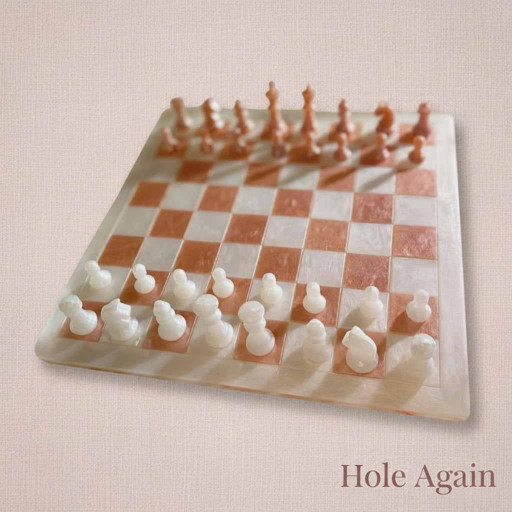 Handcrafted 32‑Piece Resin Chess Set — Full Resin Pieces